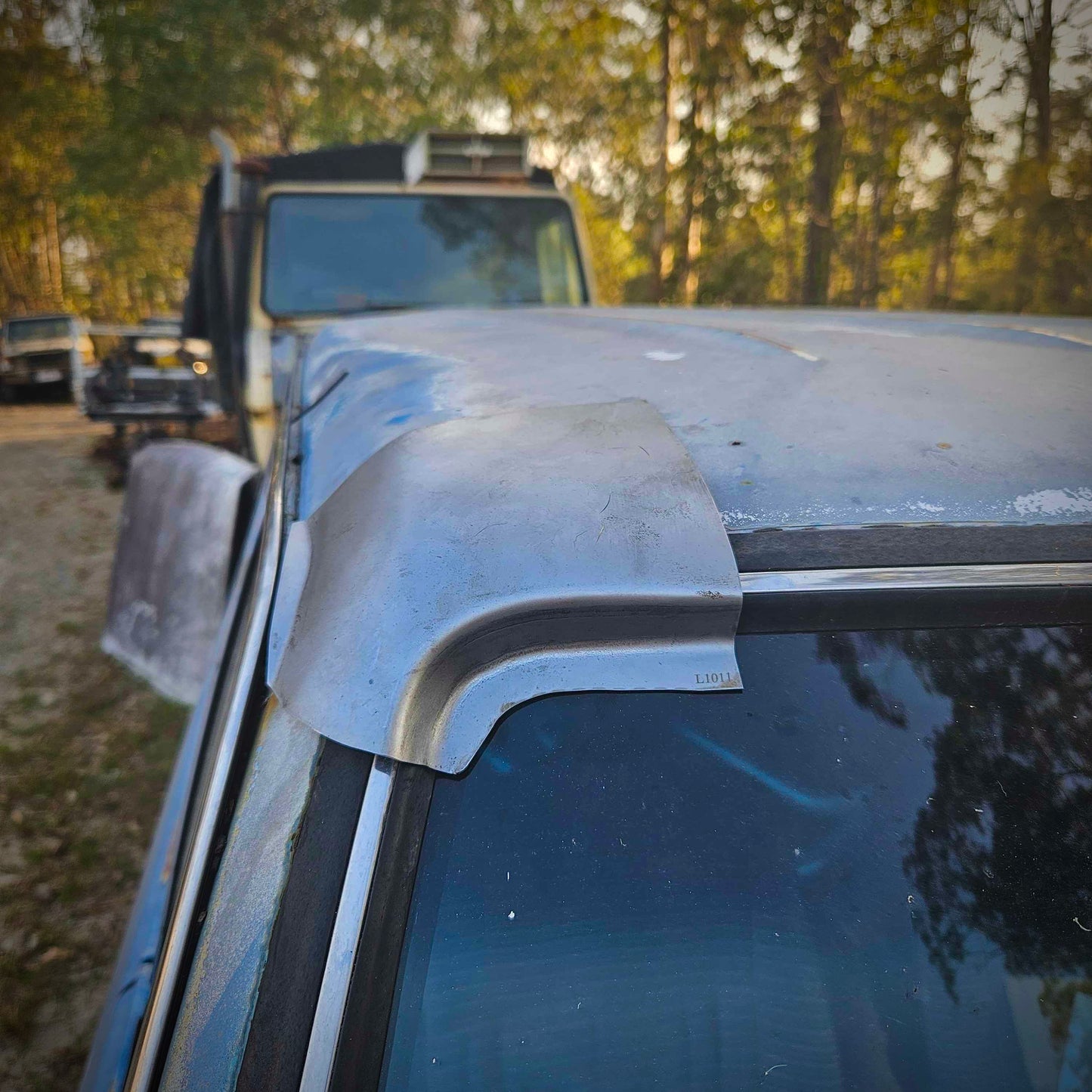 LOW TOP 60 series FRONT Roof Corners