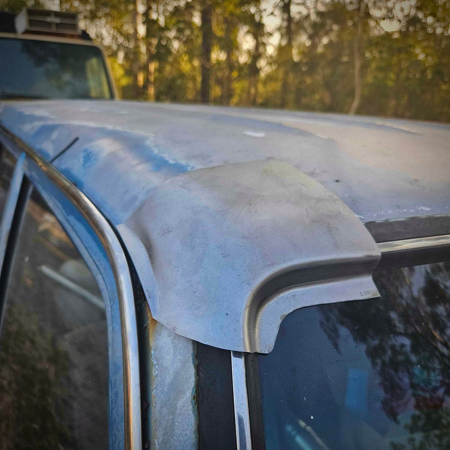 LOW TOP 60 series FRONT Roof Corners