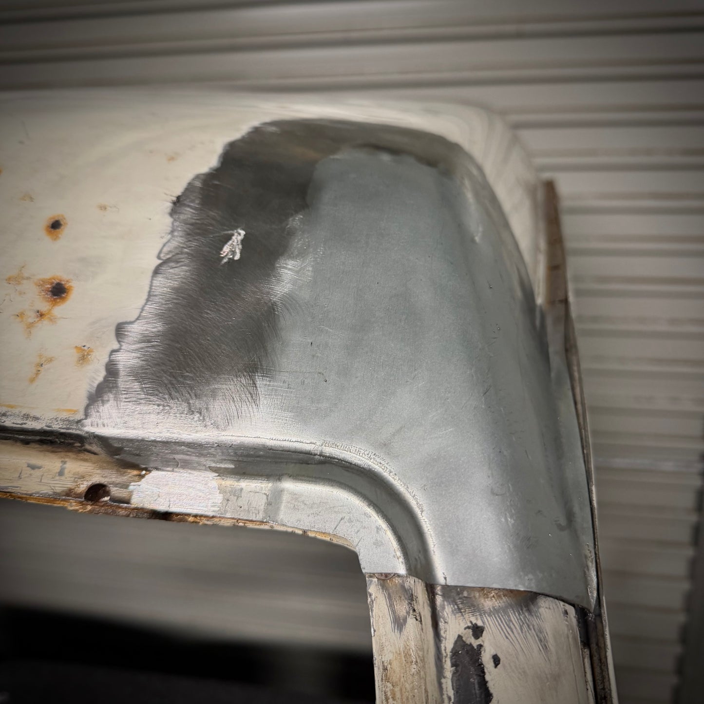 75/78 Series Troop Carrier Front Roof Corners