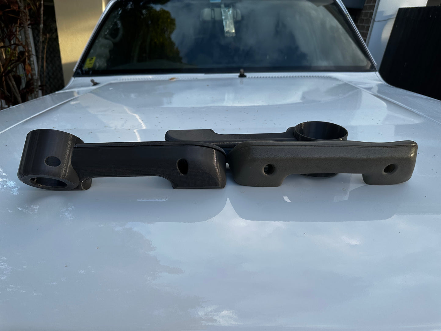 Gu Cup Holder Arm Rest