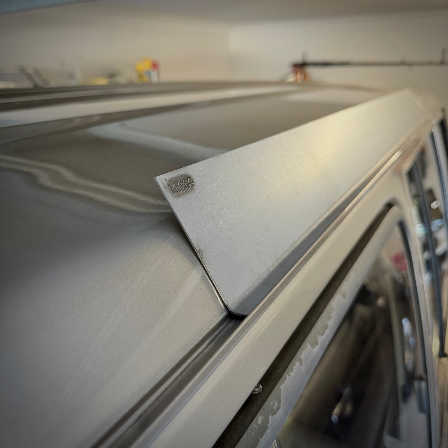 Low Top 60 Series Roof Flank